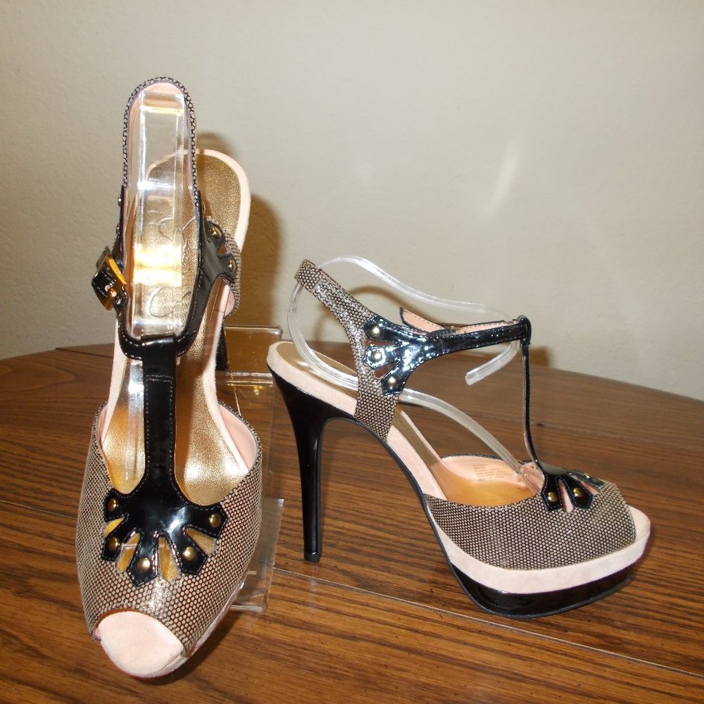 Gorgeous Jessica Simpson platform heels, size 6